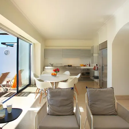 빌라 You And Your Family Will Love This 5 Star Villa Near Fig Tree Bay, Protaras Villa 1465 프로타라스