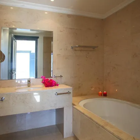 You And Your Family Will Love This 5 Star Villa Near Fig Tree Bay, Protaras Villa 1465 빌라 프로타라스